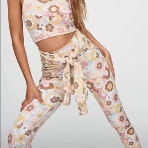 NWT Beach Riot Piper Leggings in Autumn Floral